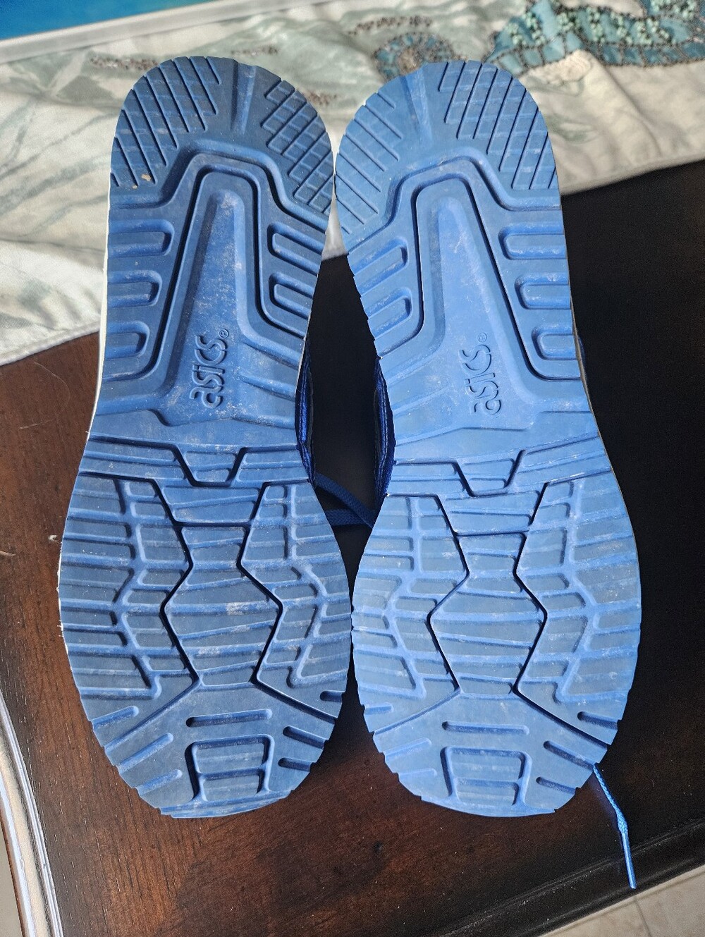Women's Metallic Blue Lace-Up Sneakers - Picture 5 of 7